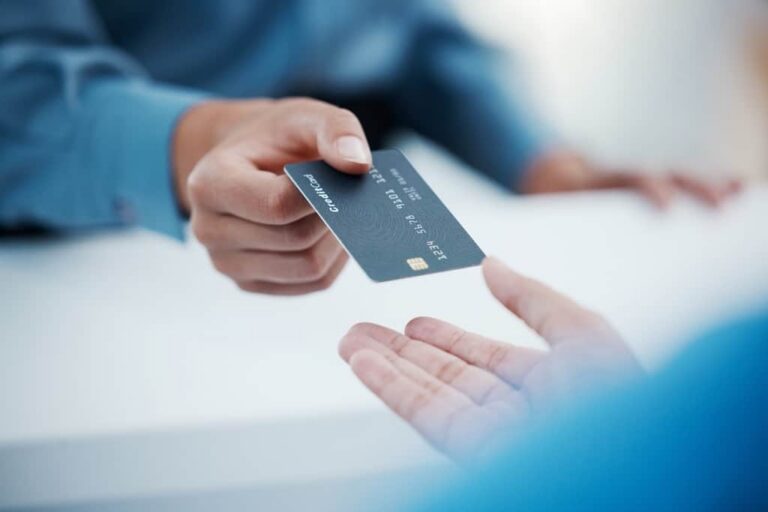 How corporate credit cards work?