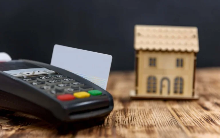How credit cards affect renting a property?