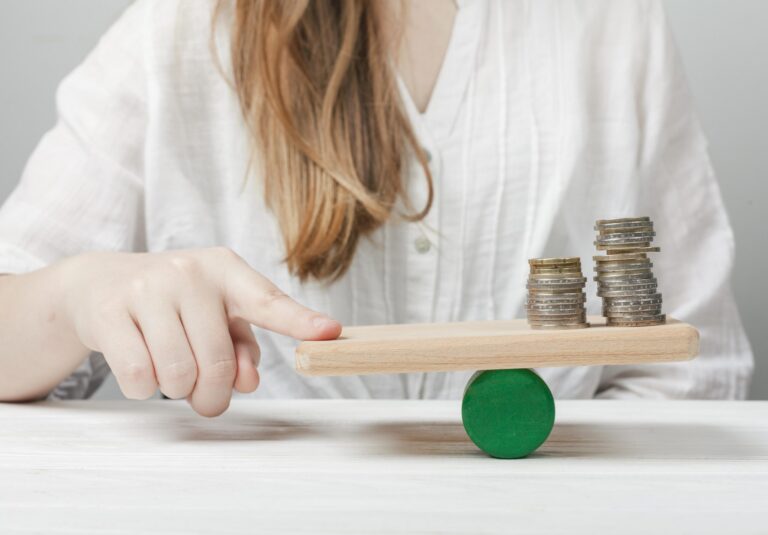 How to organize finances with variable income
