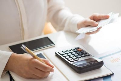 Finanças para casais: como evitar conflitos e planejar sonhos em conjunto?