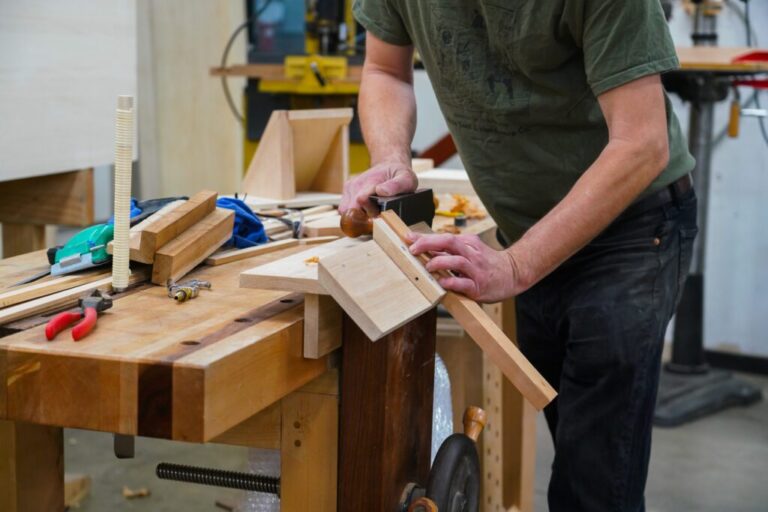 Precision Cutting in Woodworking: A How-To Guide